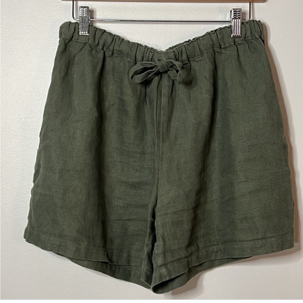 Khaki linen shorts
